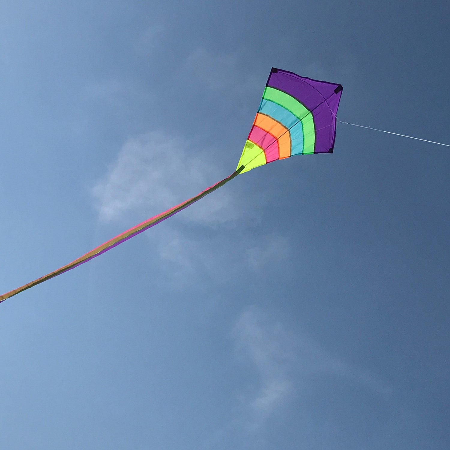 23" Arch Diamond Kite - Neon